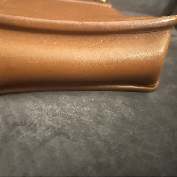 Vintage Coach Crossbody chestnut, amazing condition near perfect amazing deal - Picture 4 of 9